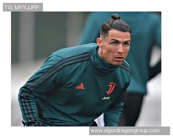 日本足球明星女球员的时尚发型解析与搭配技巧分享