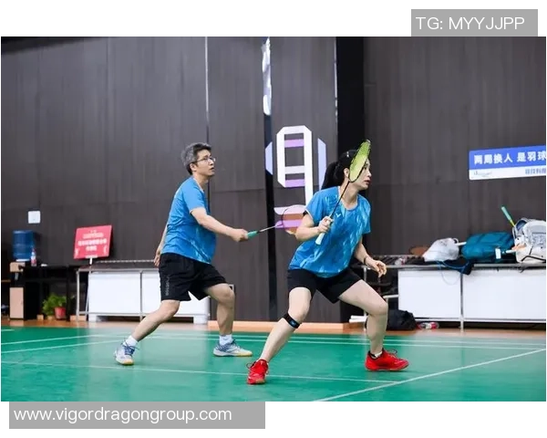 西安羽毛球队配合技巧分析与实战应用探讨